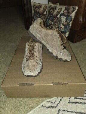 Womens Skechers Relaxed Fit: Bikers -Suede Lace-Up Sneakers in Light Brown